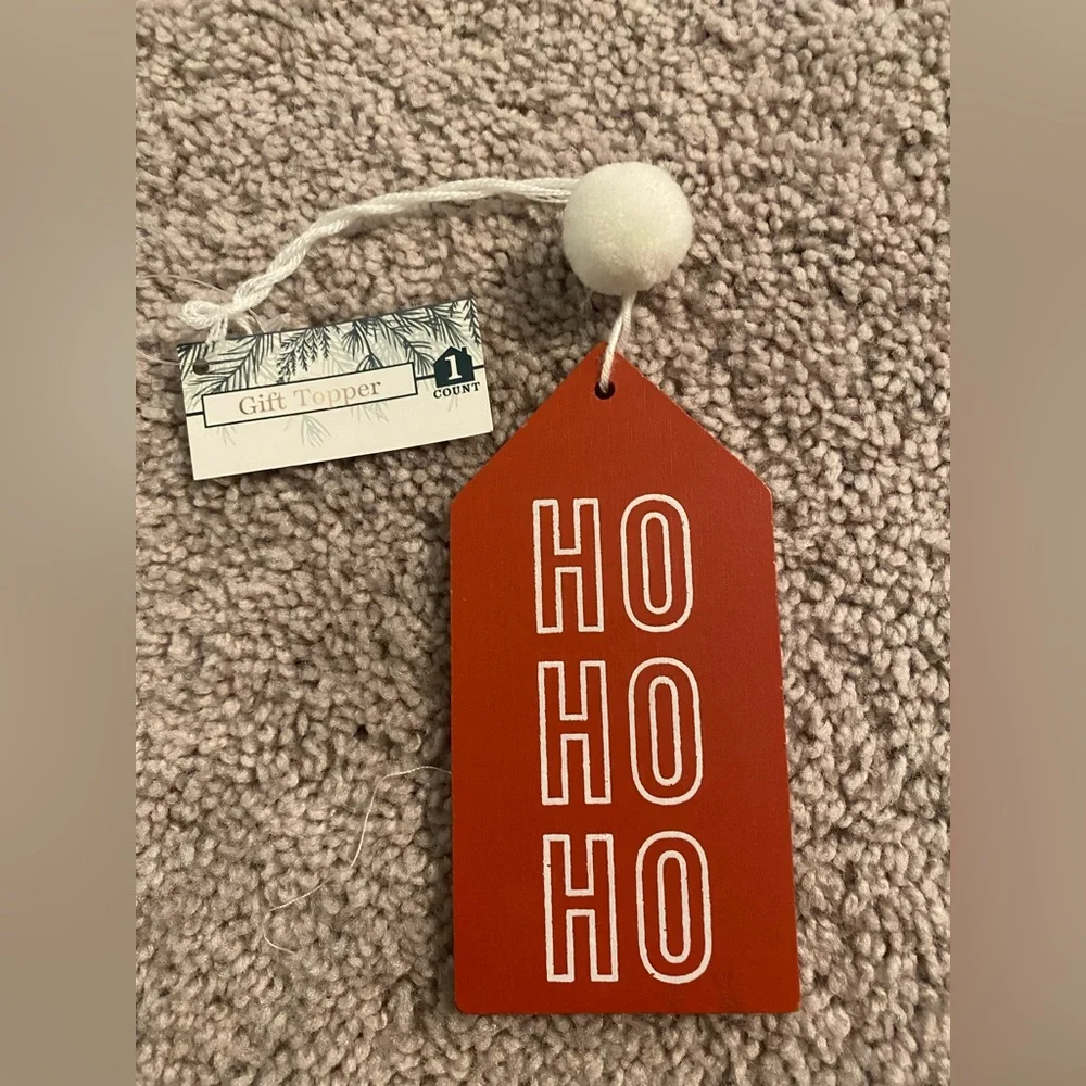 NEW!! Target Bullseye Christmas 2022 Gift topper 3 Itmes